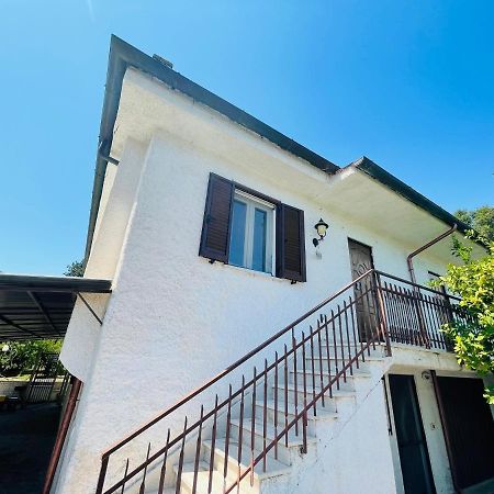 La Casa Di Nonna Attilia Apartment Фонди Екстериор снимка