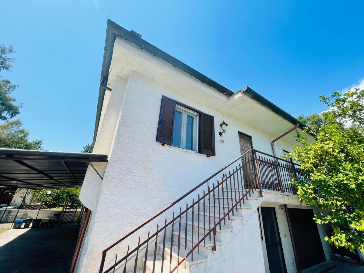 La Casa Di Nonna Attilia Apartment Фонди Екстериор снимка